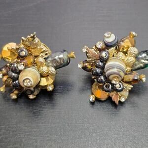 Signed vendome vintage earrings clip